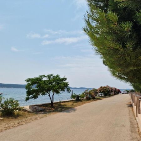 5 Meters From The Sea With Private Beach - 70M2 Colibri Sunset Apartments 스베티 페타르 외부 사진