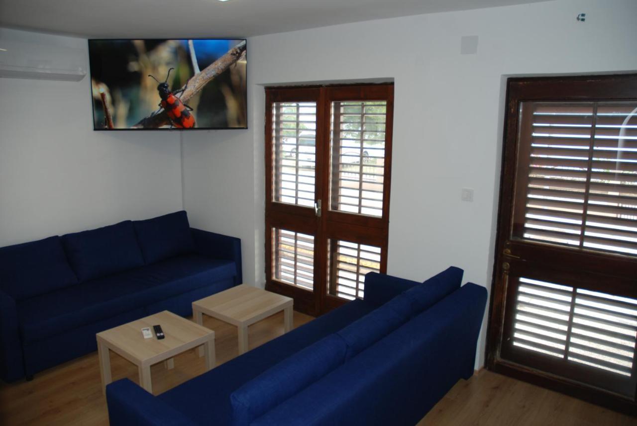 5 Meters From The Sea With Private Beach - 70M2 Colibri Sunset Apartments 스베티 페타르 외부 사진