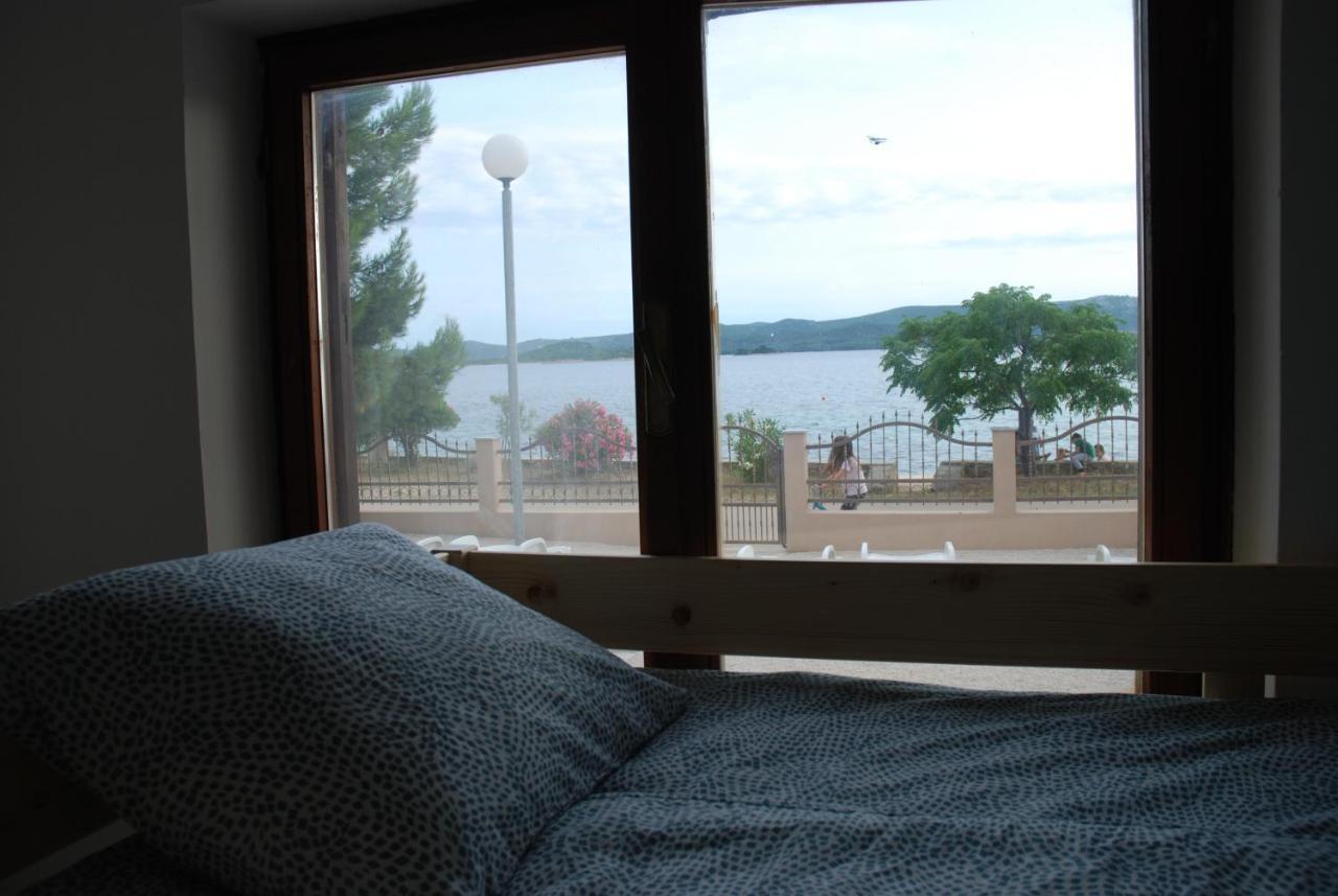 5 Meters From The Sea With Private Beach - 70M2 Colibri Sunset Apartments 스베티 페타르 외부 사진